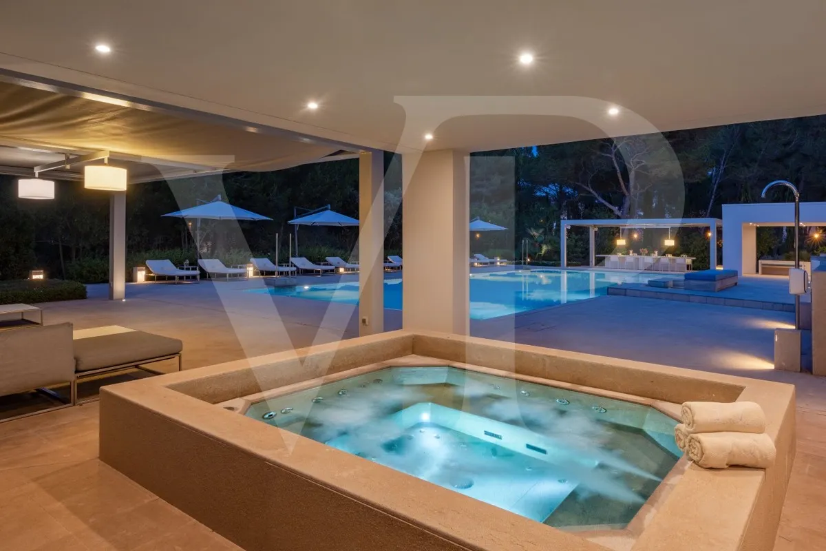 spectacular-villa-in-fantastic-location-quality-and-design-with-sea-views-dream-villa-for-sale-between-pollensa-alcudia