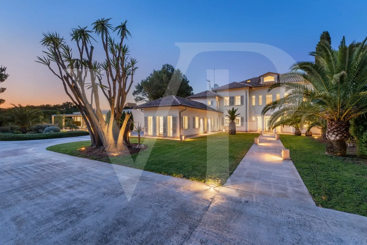 spectacular-villa-in-fantastic-location-quality-and-design-with-sea-views-dream-villa-for-sale-between-pollensa-alcudia
