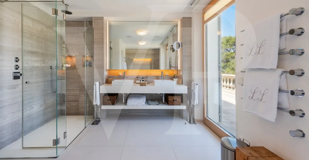 spektakuläre-Villa-in-toplage-qualität-und-design-mit-meerblick-Traumvilla-zu-verkaufen-in-pollensa