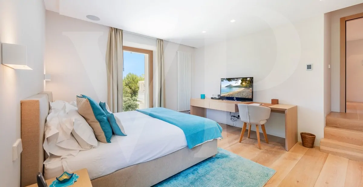spektakuläre-Villa-in-toplage-qualität-und-design-mit-meerblick-Traumvilla-zu-verkaufen-in-pollensa