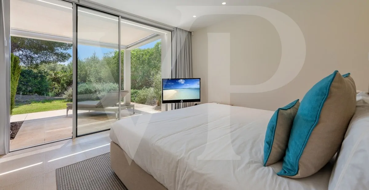 spektakuläre-Villa-in-toplage-qualität-und-design-mit-meerblick-Traumvilla-zu-verkaufen-in-pollensa
