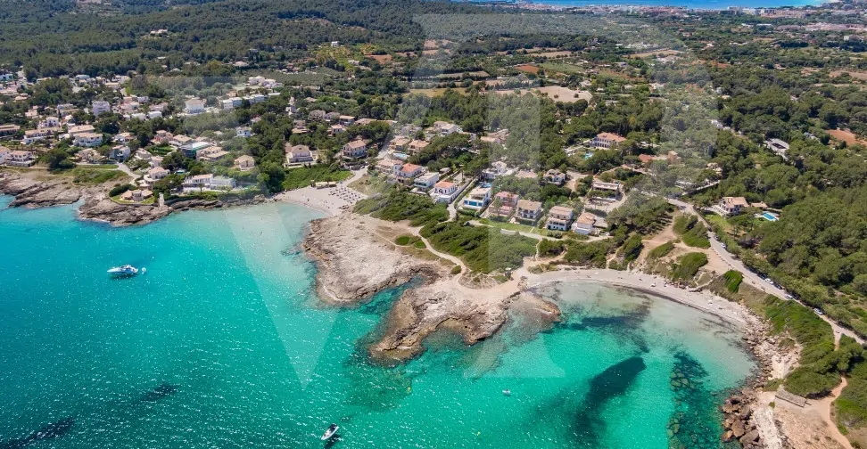 spektakuläre-Villa-in-toplage-qualität-und-design-mit-meerblick-Traumvilla-zu-verkaufen-in-pollensa