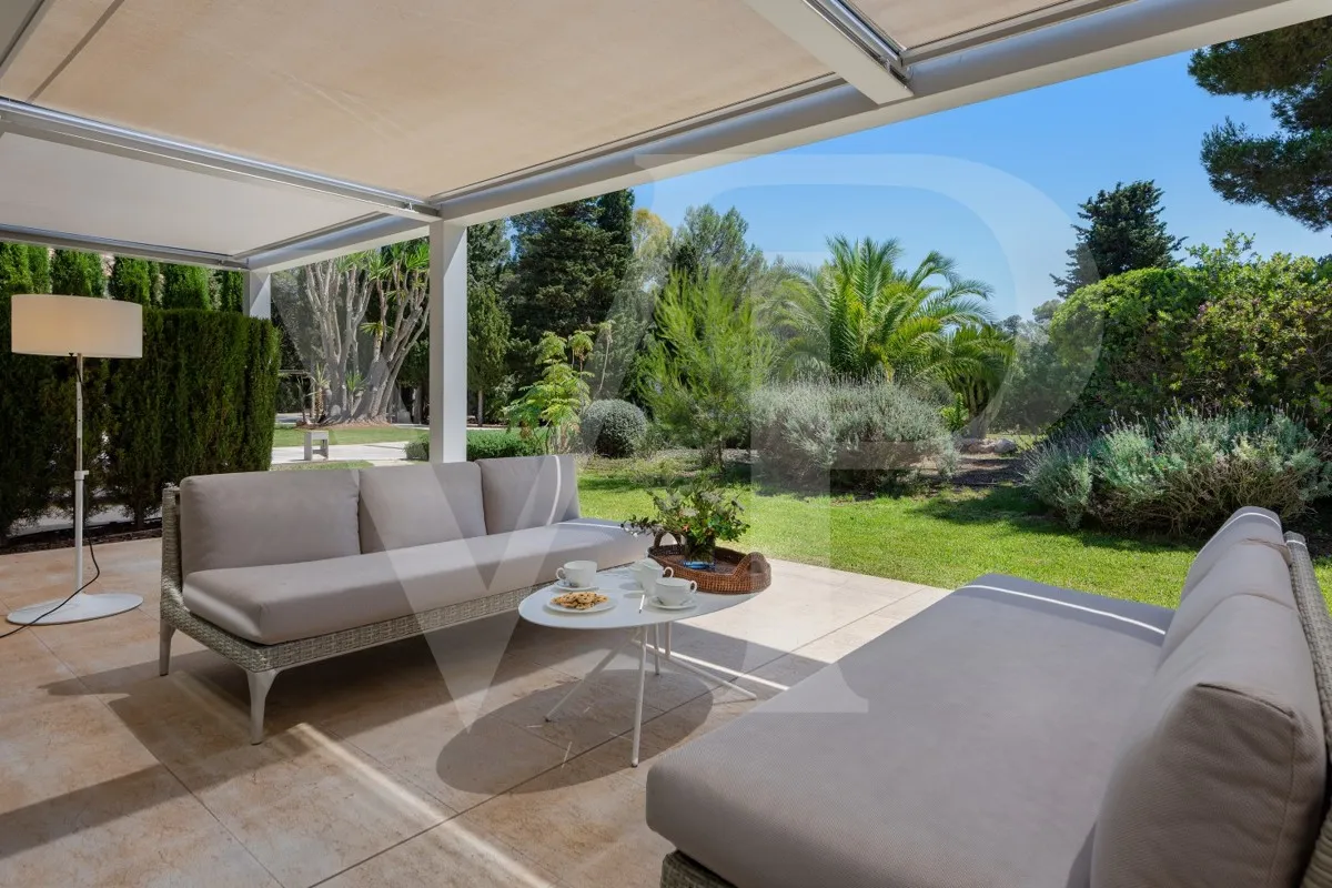 spectacular-villa-in-fantastic-location-quality-and-design-with-sea-views-dream-villa-for-sale-between-pollensa-alcudia