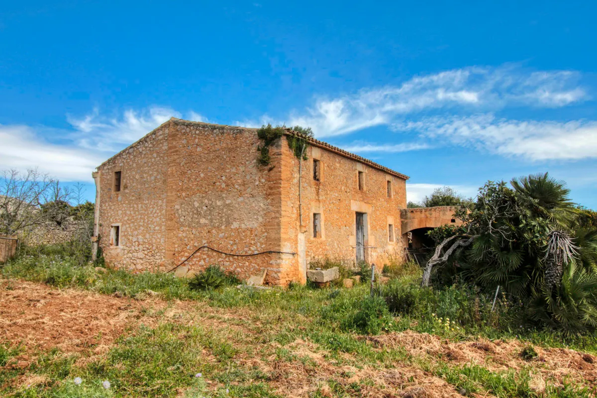 En-venta-preciosa-casa-tradicional-en-el-campo-para-reformar-en-San-Lorenzo-de-Cardassar