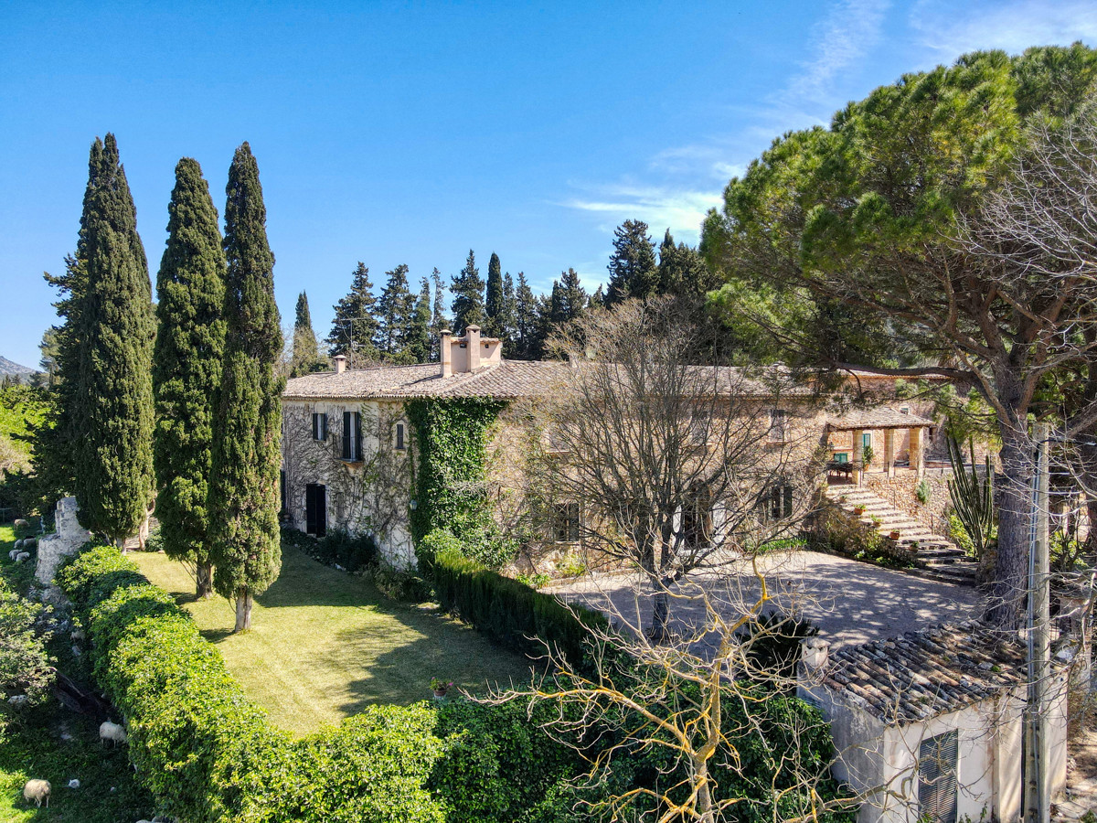 Traumhaftes-historisches-Anwesen-aus-dem-18. Jahrhundert-in einem-Vall-Axartell- Pollensa-Campanet-Bergblick -Tramuntana -Tourismuslizenz