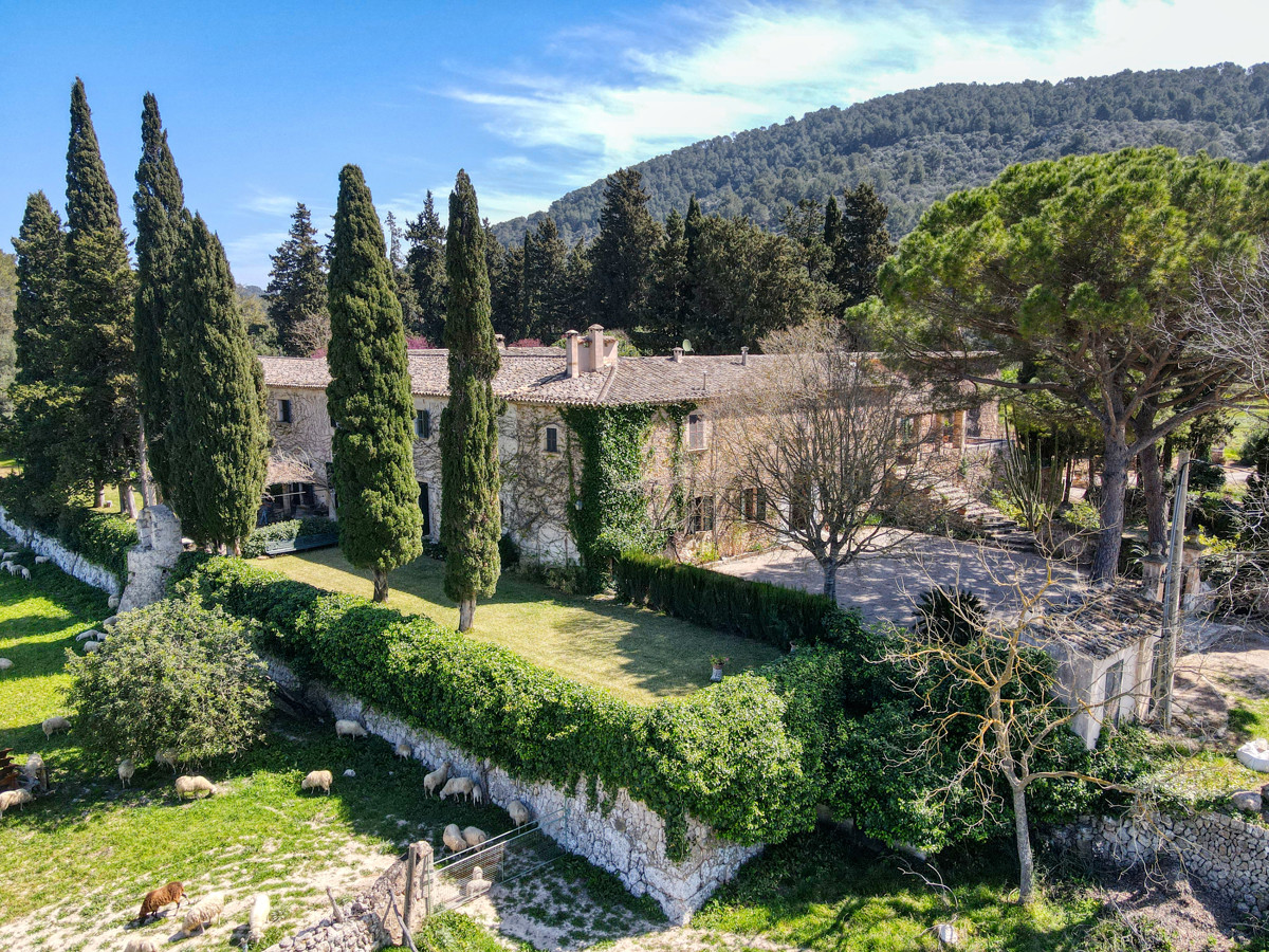 Traumhaftes-historisches-Anwesen-aus-dem-18. Jahrhundert-in einem-Vall-Axartell- Pollensa-Campanet-Bergblick -Tramuntana -Tourismuslizenz