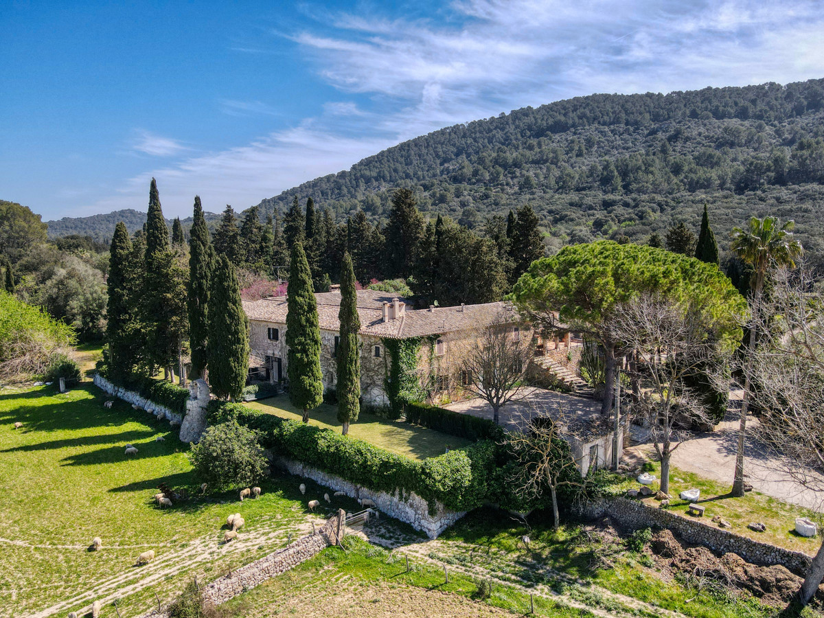 Traumhaftes-historisches-Anwesen-aus-dem-18. Jahrhundert-in einem-Vall-Axartell- Pollensa-Campanet-Bergblick -Tramuntana -Tourismuslizenz