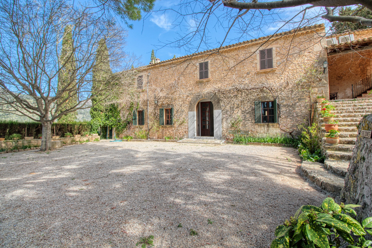 Traumhaftes-historisches-Anwesen-aus-dem-18. Jahrhundert-in einem-Vall-Axartell- Pollensa-Campanet-Bergblick -Tramuntana -Tourismuslizenz