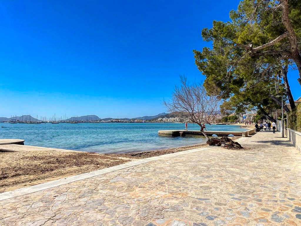 Erdgeschoss-nah-am-Strand-in-Port-Pollensa-Mallorca