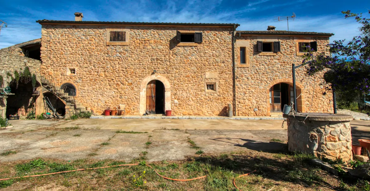 Zu-verkaufen-großes-Anwesen-von-mehr-als-36-Hektar-ehemaliger-Besitz-in-Sant LLorenç