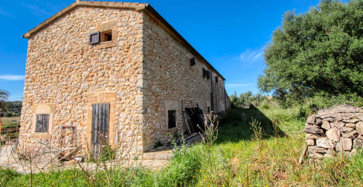 Zu-verkaufen-großes-Anwesen-von-mehr-als-36-Hektar-ehemaliger-Besitz-in-Sant LLorenç