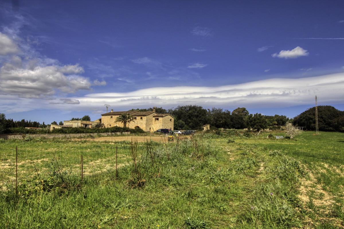 En-venta-gran-finca-de-más-de-36 hectáreas-antigua-“possessió”-en-Sant LLorenç