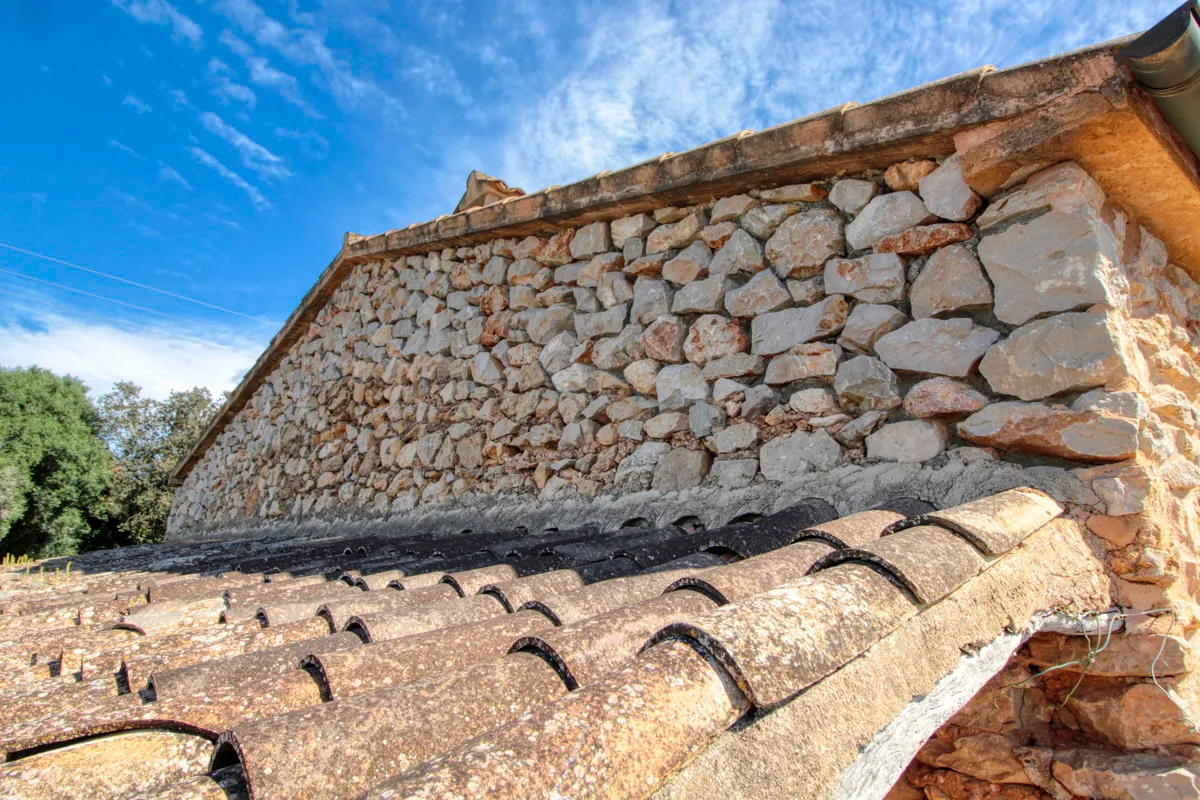 For-sale-large-estate-of-more-than-36-hectares-former-"possessió"-in-Sant-LLorenç.