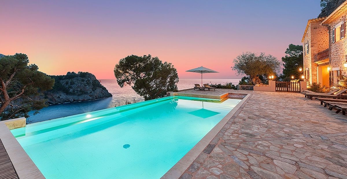 Villa-mit-Seeblick-auf-Escorca