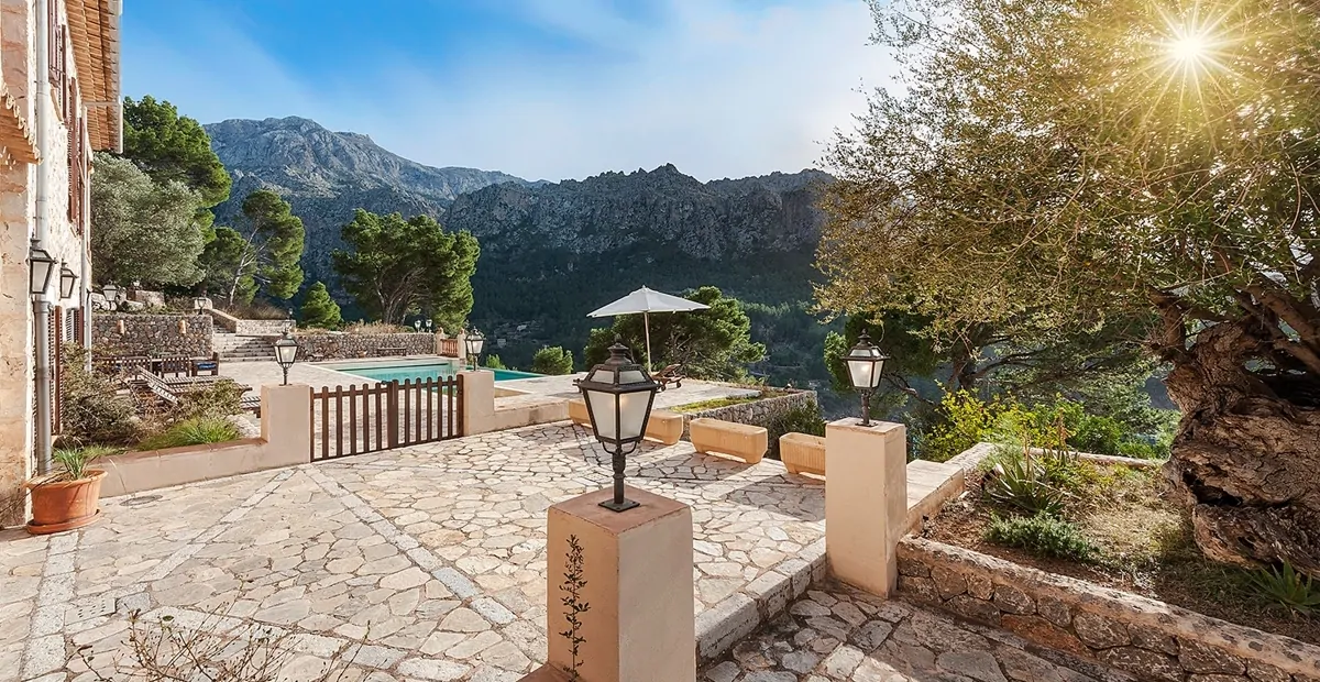 Villa-mit-Seeblick-auf-Escorca