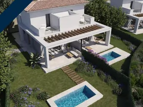 Nuevo-chalet-con-jardín-y-piscina-en-Cala-Romantica