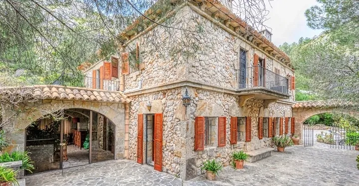 Mallorquinischer Herrenhaus mit Pool in Pollensa, Mallorca