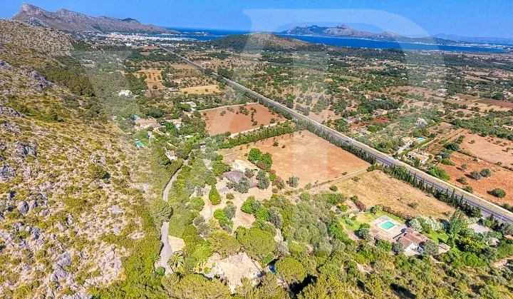 Mallorquinischer Herrenhaus mit Pool in Pollensa, Mallorca