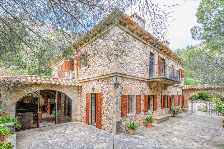 Mallorquinischer Herrenhaus mit Pool in Pollensa, Mallorca