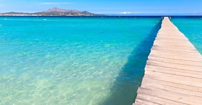 Grundstück-mit-Bauprojekt-nahe-am-Meer-in-Alcudia-Mallorca