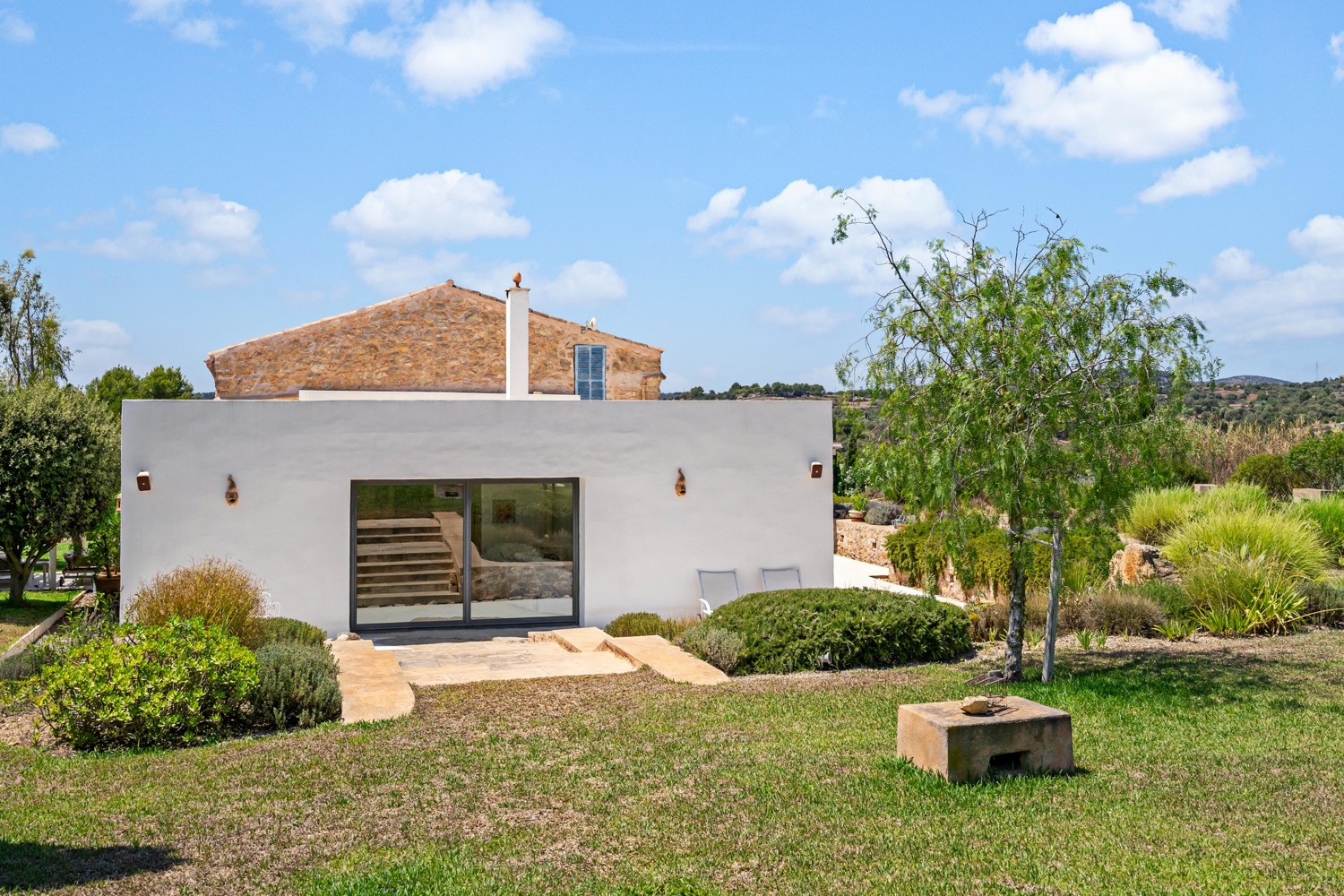 Spectacular-finca-with-vacation-license-in-Sant-Llorenç-Mallorca