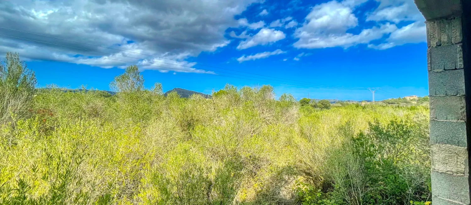 Zu-verkaufen-Haus-ohne-Fertigstellung-in-guter-Lage-von-Artá