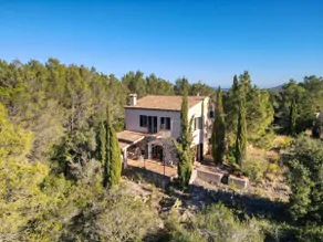 Finca-rústica-en-plena-naturaleza-cerca-de-Arta 