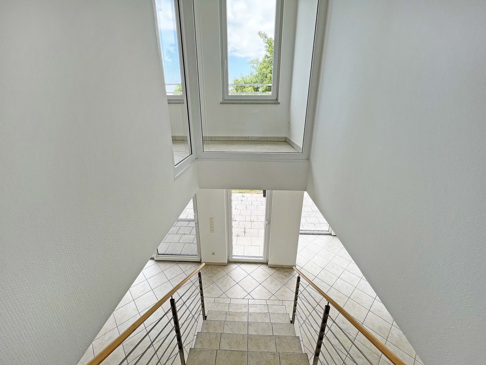 Treppe zum Wohnbereich