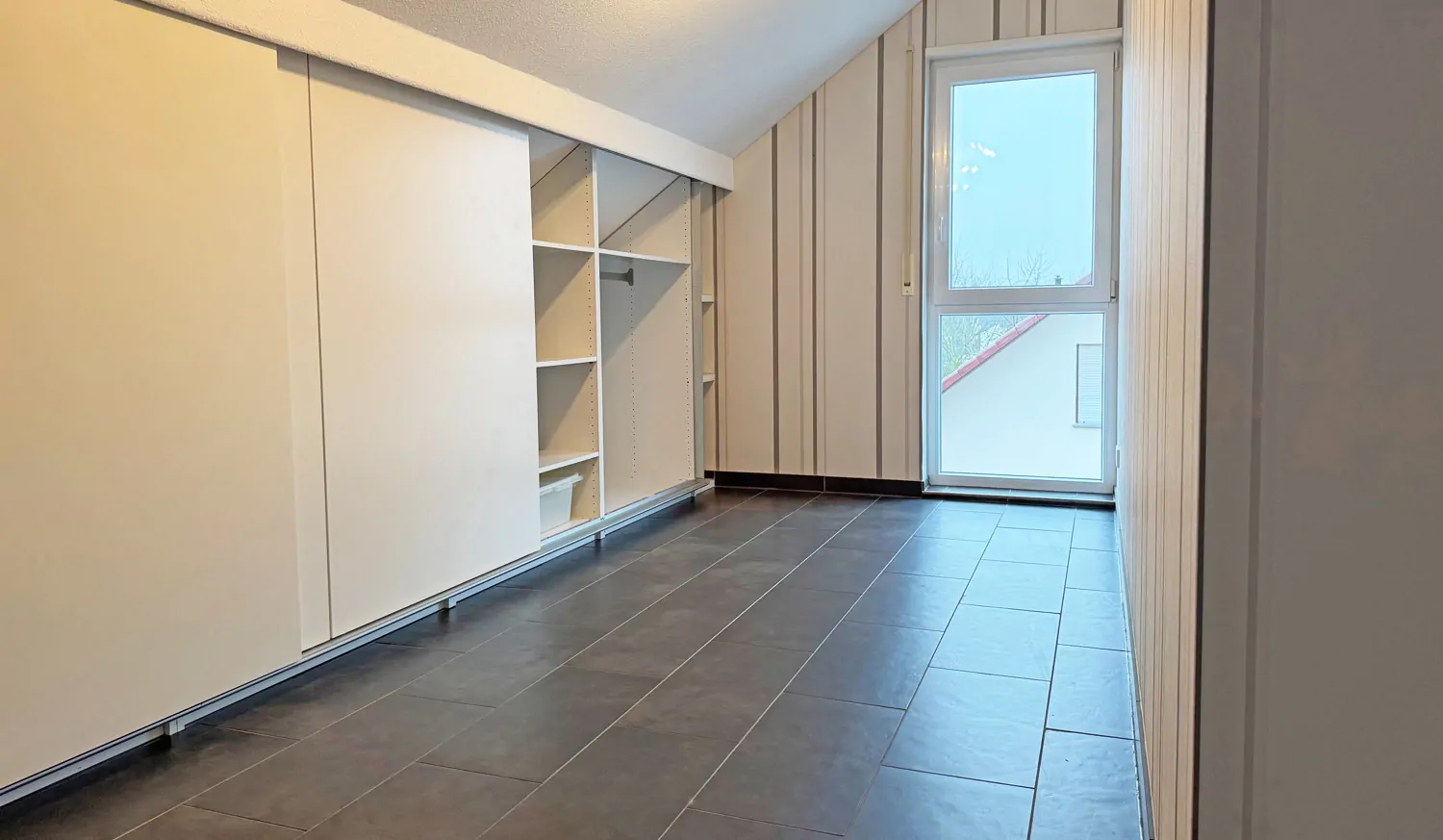 Ankleidezimmer oder Büro