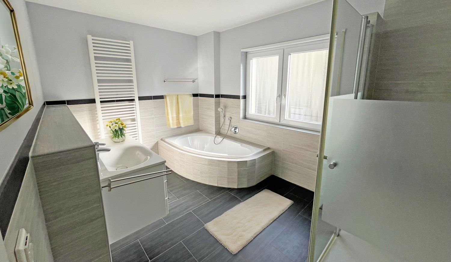 Badezimmer EG