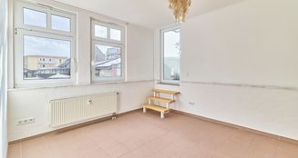 von_poll_real_estate_property_24239588_image_24