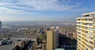 von_poll_real_estate_property_25239599_image_0