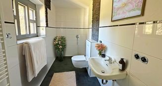 von_poll_real_estate_property_25239600_image_4