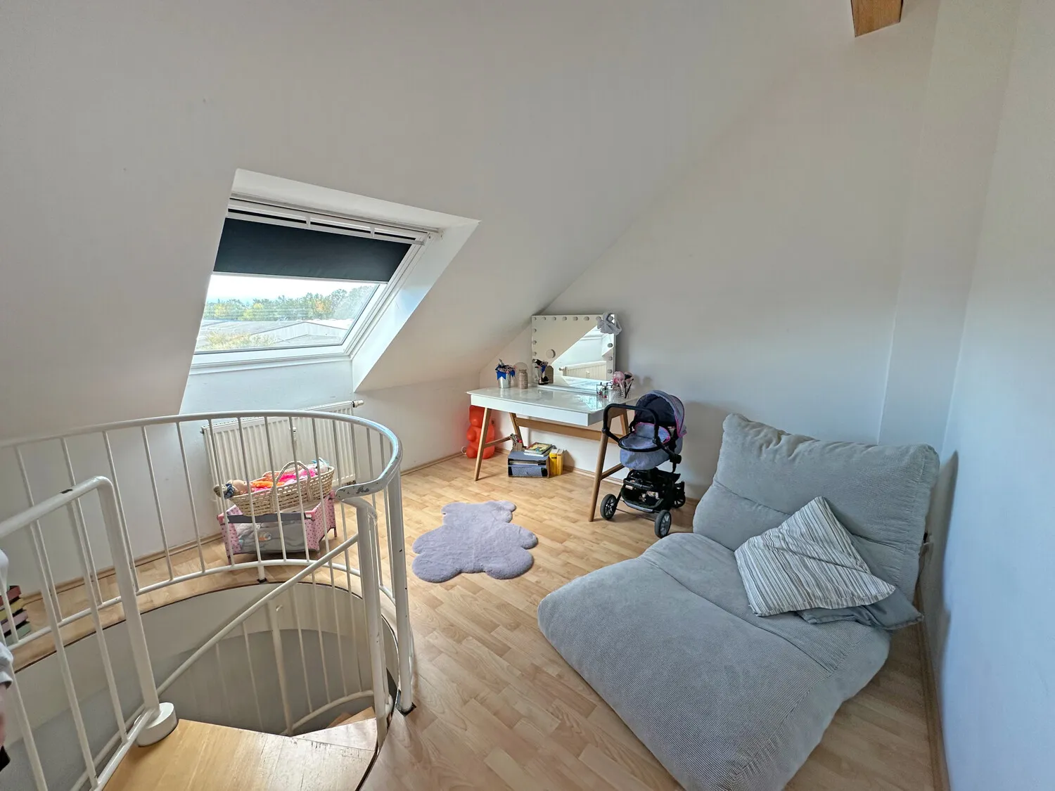 Zwischenraum mit Treppe