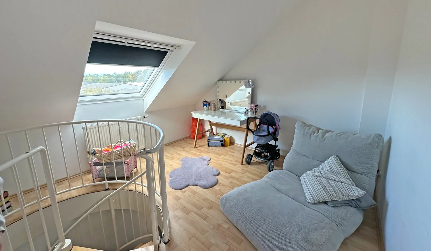 Zwischenraum mit Treppe