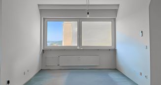 von_poll_real_estate_property_25239630_image_4