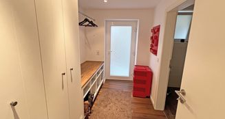 von_poll_real_estate_property_25239620_image_27