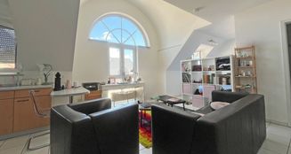 von_poll_real_estate_property_25239622_image_2