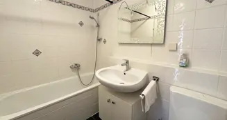 von_poll_real_estate_property_25239638_image_12