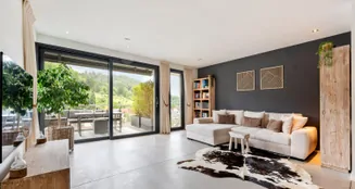 von_poll_real_estate_property_25239641_image_0