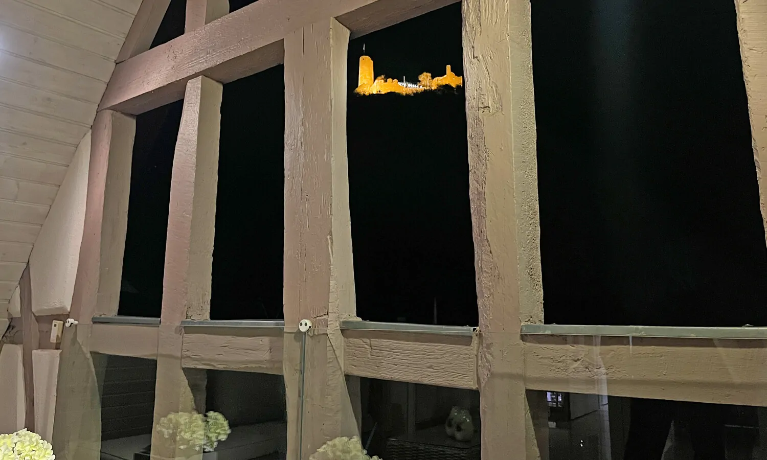 Burgblick bei Abendbeleuchtung