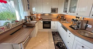 von_poll_real_estate_property_25239660_image_11