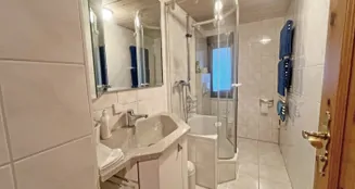 von_poll_real_estate_property_25239657_image_24