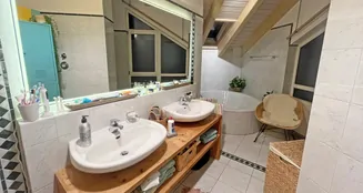 von_poll_real_estate_property_25239651_image_8