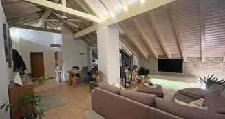 von_poll_real_estate_property_25239651_image_0