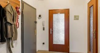 von_poll_real_estate_property_26239677_image_3