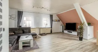 von_poll_real_estate_property_26239677_image_0