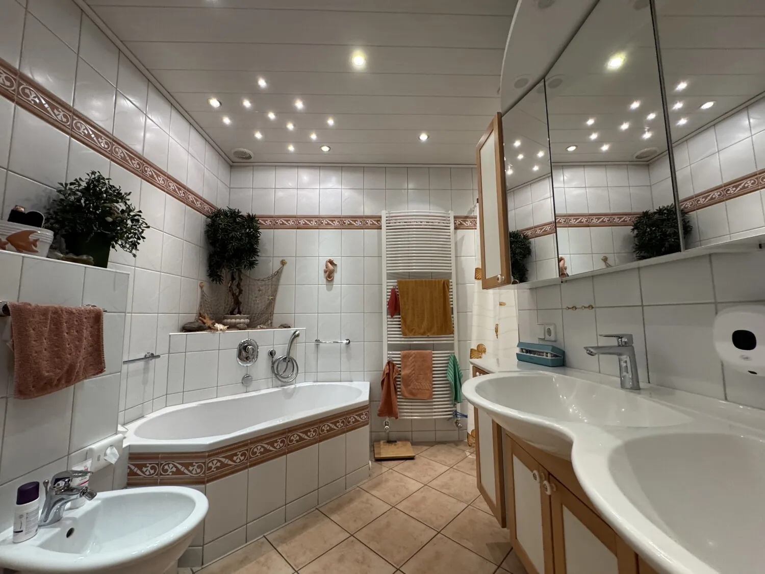 Badezimmer EG