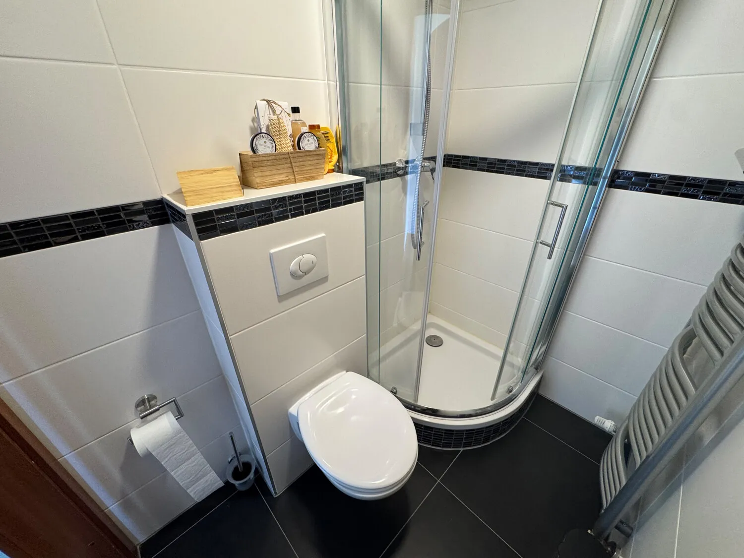 Badezimmer Gartengeschoss