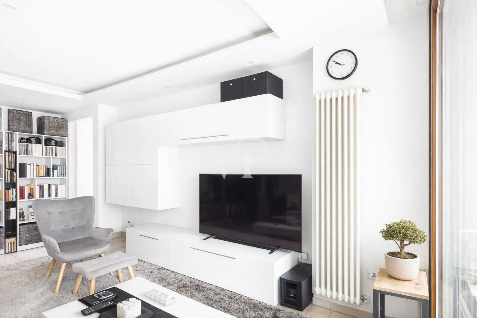 Laives, via Max Valier in Garden Village: ampio trilocale con terrazza